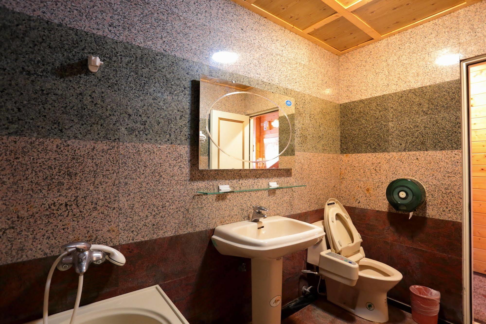 Kingtaiwan Hotel Luku Kültér fotó