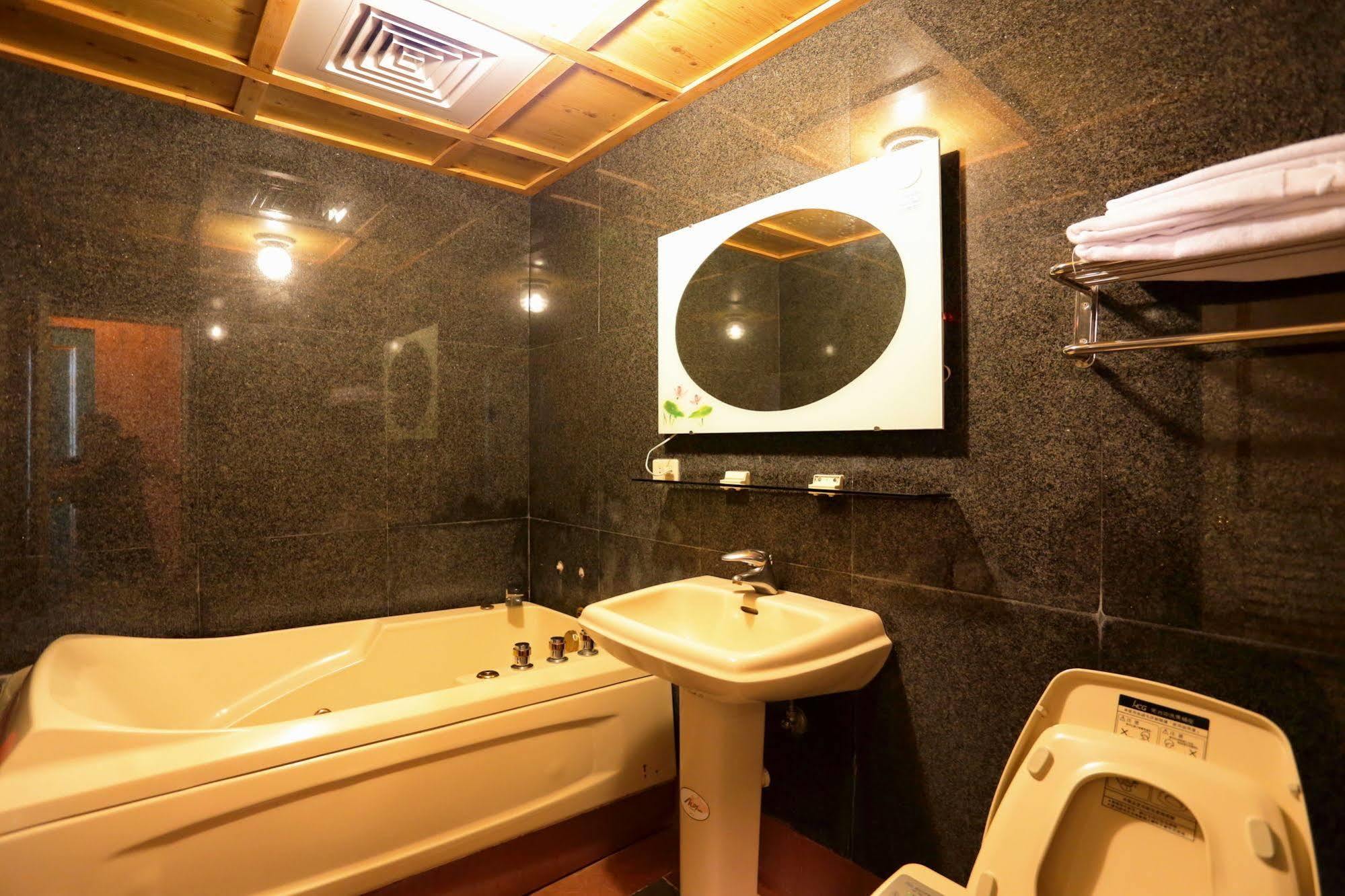 Kingtaiwan Hotel Luku Kültér fotó
